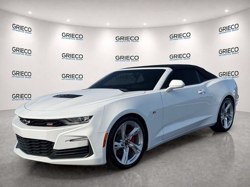 Certified 2021 Chevrolet Camaro SS RWD image 3