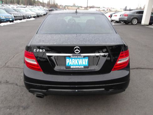 Used 2013 Mercedes-Benz C 250 Sport image 5