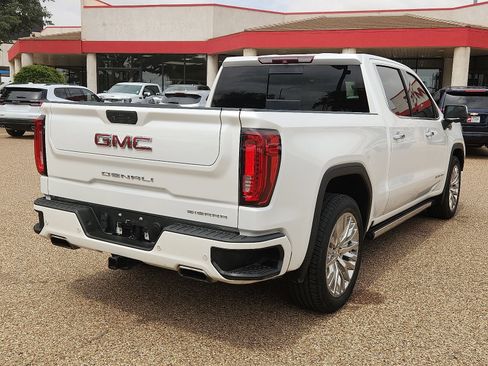 Used 2019 GMC Sierra 1500 Denali w/ Denali Ultimate Package AWD/4WD image 4