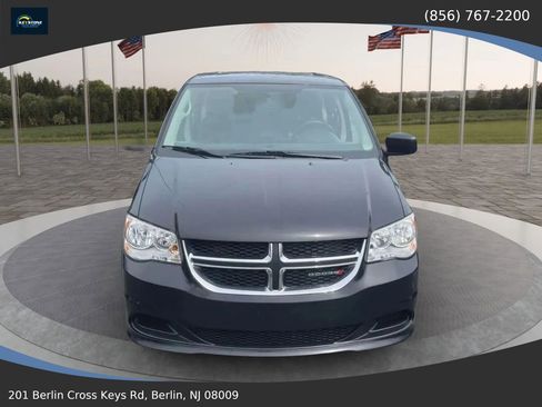 Used 2015 Dodge Grand Caravan SXT FWD image 13