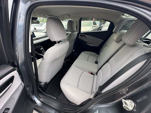 Used 2020 Toyota Yaris LE FWD image 17