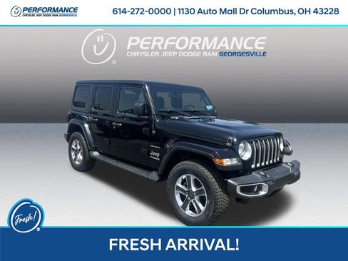 Used 2021 Jeep Wrangler Unlimited Sahara w/ Uconnect 4C Nav & Sound Group AWD/4WD image 1