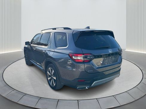 Used 2024 Honda Pilot Elite image 8