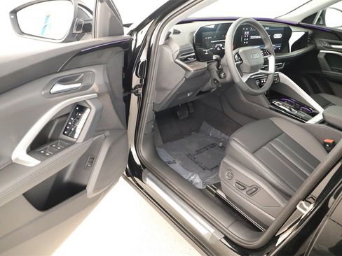 New 2025 Audi Q5 Premium image 14