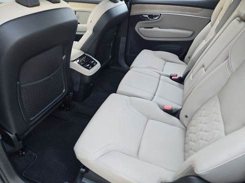 New 2026 Volvo XC90 B6 Plus w/ Protection Package Premier AWD/4WD image 26
