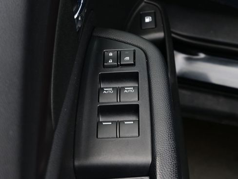 Used 2019 Honda Ridgeline Sport image 10