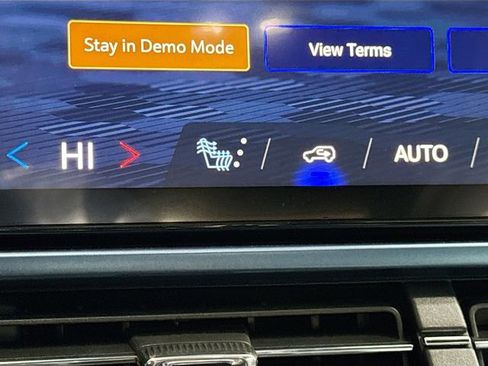 New 2026 Chevrolet Equinox EV LT image 21