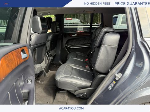 Used 2015 Mercedes-Benz GL 550 4MATIC image 11