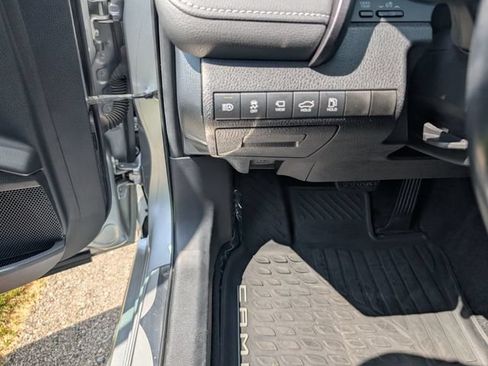 Used 2019 Toyota Camry XSE w/ Driver Assist Package FWD image 10