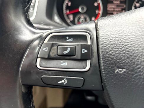 Used 2013 Volkswagen Passat 2.5 SE image 16