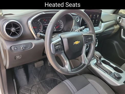 Used 2024 Chevrolet Blazer LT w/ Convenience Package FWD image 9