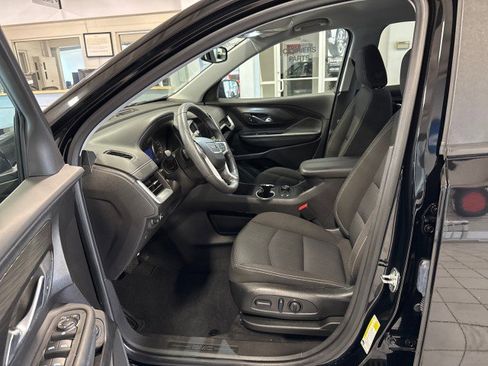 Used 2024 GMC Terrain SLE w/ Driver Convenience Package image 15