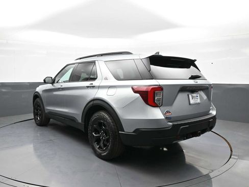 Used 2022 Ford Explorer Timberline w/ Timberline Technology Package AWD/4WD image 8