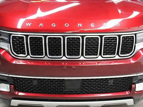Used 2025 Jeep Wagoneer Series II image 41