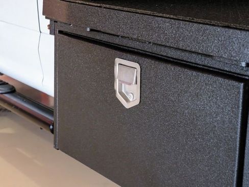 Used 2018 Ford F550 2WD Regular Cab Super Duty image 38