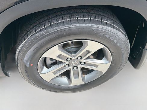 Used 2024 Honda Pilot EX-L image 36