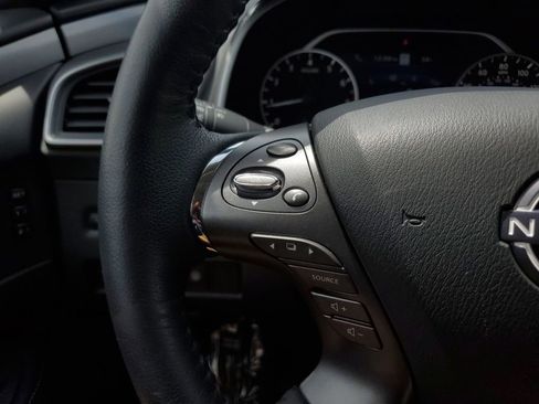 Used 2024 Nissan Murano SL FWD image 23