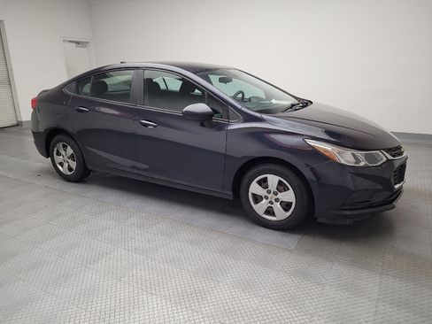 Used 2016 Chevrolet Cruze LS FWD image 11