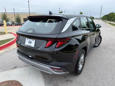 Certified 2025 Hyundai Tucson SE FWD image 5