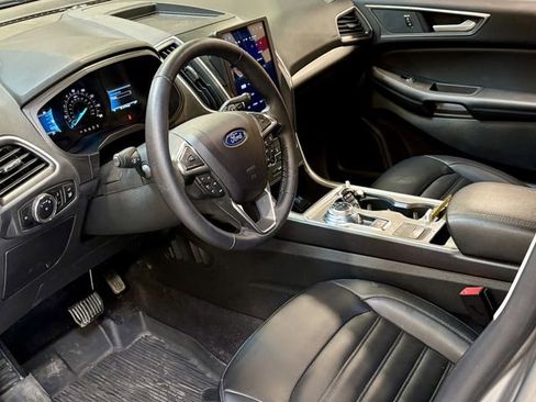 Used 2023 Ford Edge SEL w/ Convenience Package AWD/4WD image 3