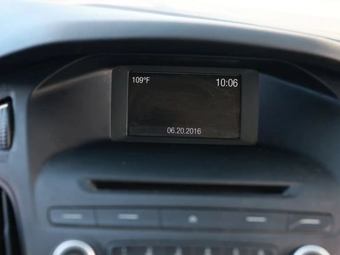 Used 2016 Ford Focus SE FWD image 35