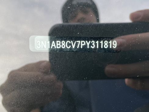 Used 2023 Nissan Sentra SV image 28