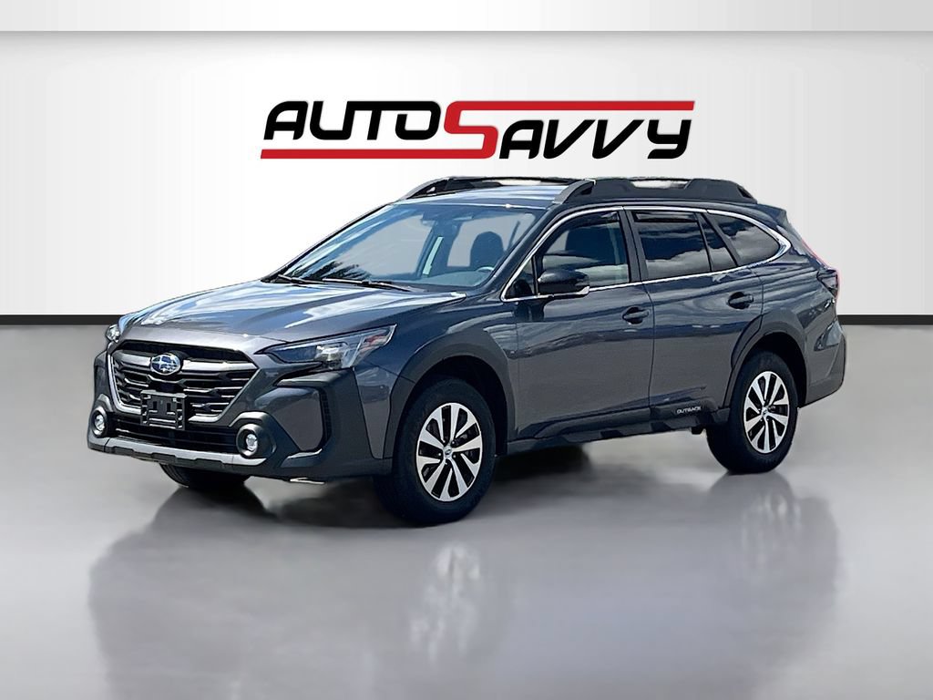 Used 2025 Subaru Outback Premium AWD/4WD image 3