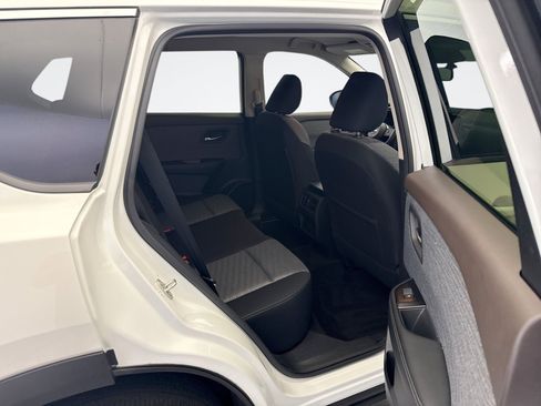 Used 2023 Nissan Rogue SV AWD/4WD image 20