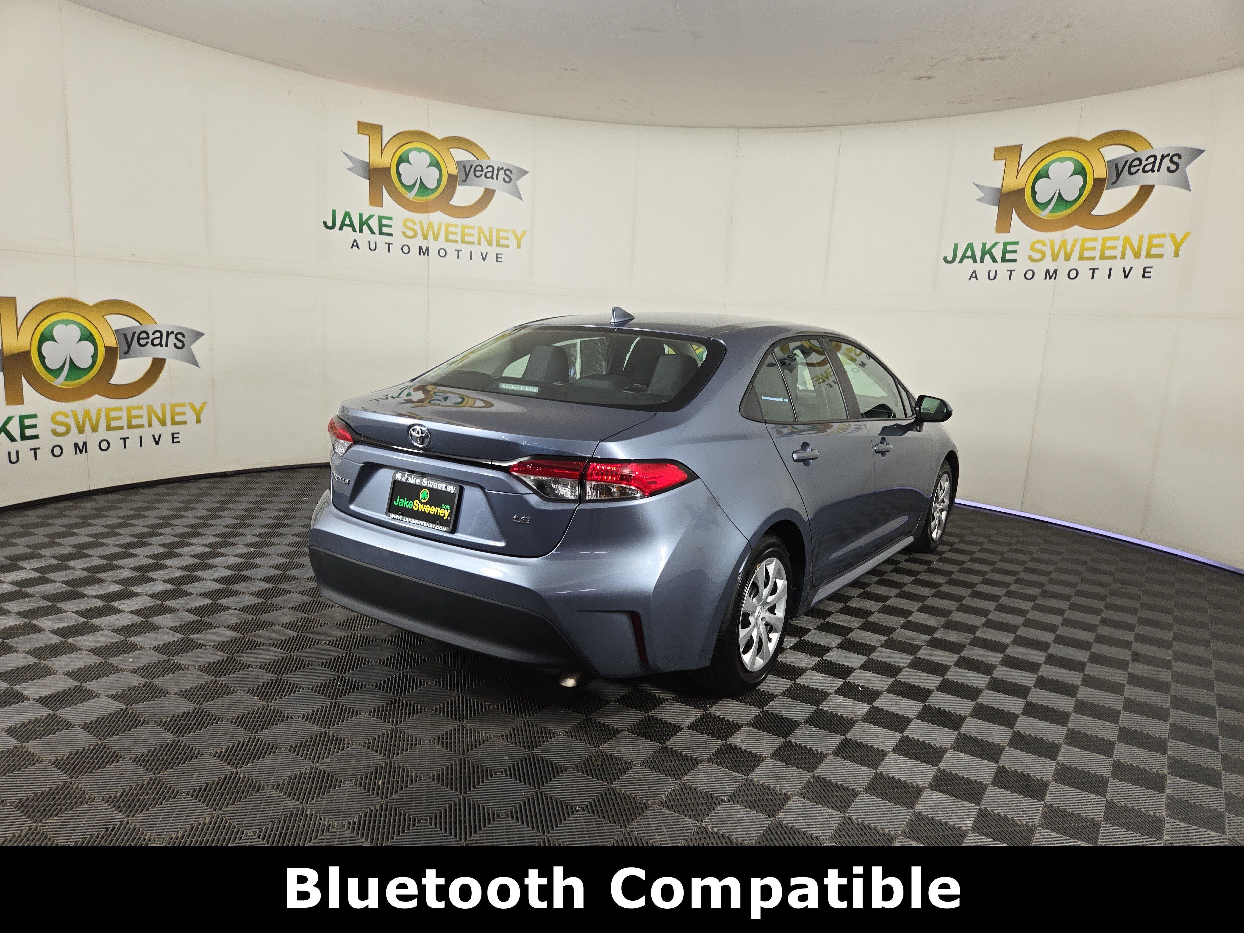 Used 2025 Toyota Corolla LE FWD image 9