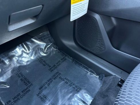 New 2026 Chevrolet Equinox LT AWD/4WD image 22