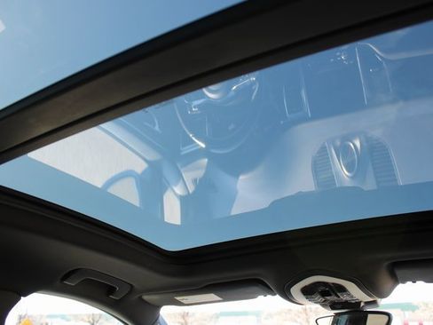 Used 2018 Porsche Macan Sport Edition image 28