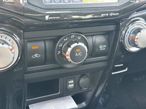 Used 2018 Toyota 4Runner TRD Off-Road Premium image 27