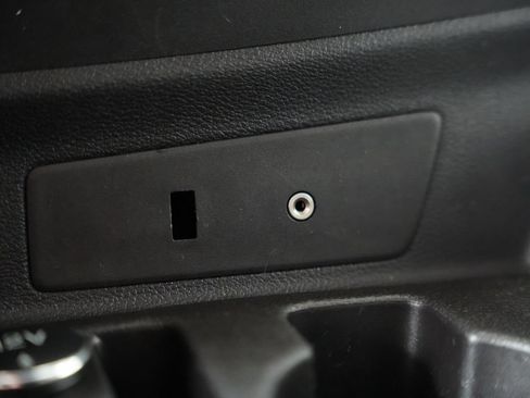 Used 2015 Ford Transit 250 148 Medium Roof RWD image 27