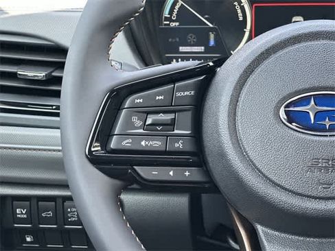 Used 2025 Subaru Forester Sport image 9