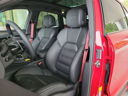 New 2026 Porsche Macan GTS AWD/4WD image 14