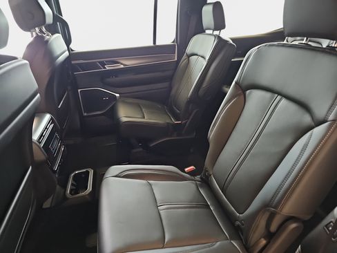 New 2026 Jeep Grand Wagoneer 4WD image 15