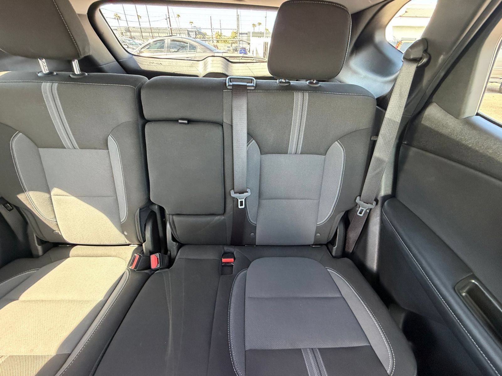 Used 2025 Chevrolet Blazer LT FWD image 37