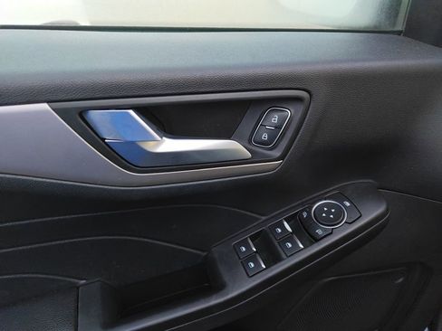 Certified 2021 Ford Escape SE image 7