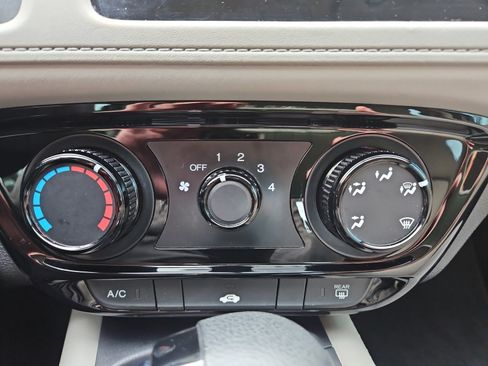 Used 2016 Honda HR-V LX image 28