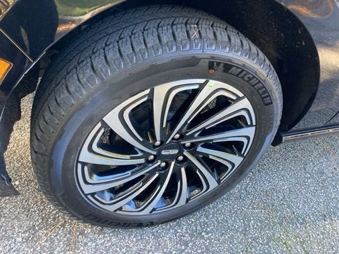 New 2025 Lincoln Navigator L Black Label image 11