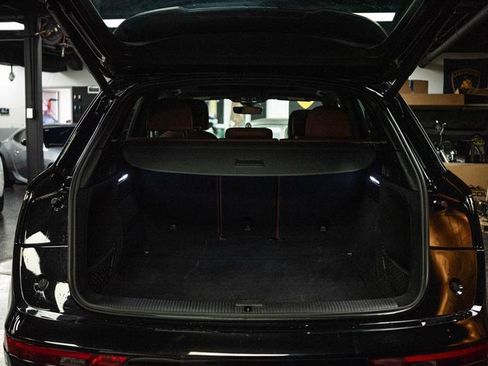 Used 2023 Audi Q5 2.0T Premium image 7