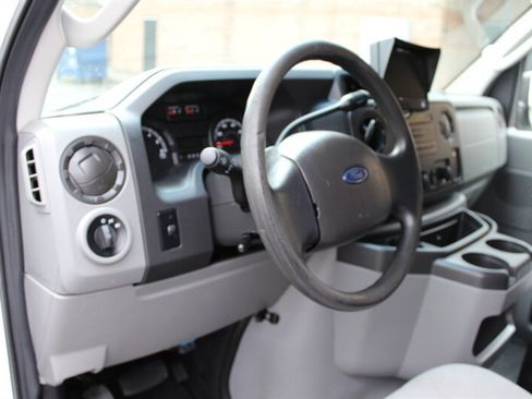 Used 2013 Ford E-150 and Econoline 150 w/ PWR Group RWD image 9