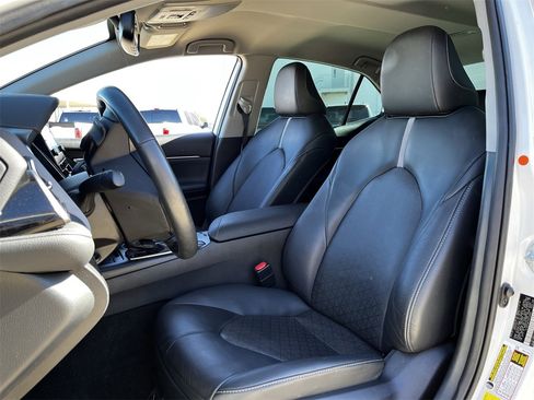 Used 2023 Toyota Camry XSE image 22