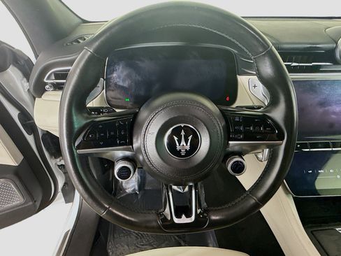 Used 2023 Maserati Grecale Modena image 13