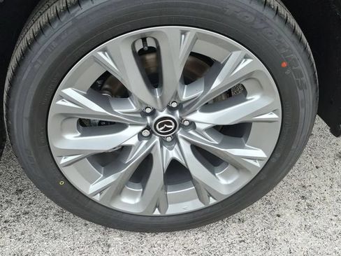 New 2026 MAZDA CX-90 3.3 Turbo w/ Preferred Package AWD/4WD image 17