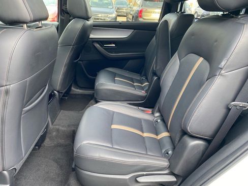 Used 2024 MAZDA CX-90 3.3 Turbo w/ Premium Plus Pkg image 24