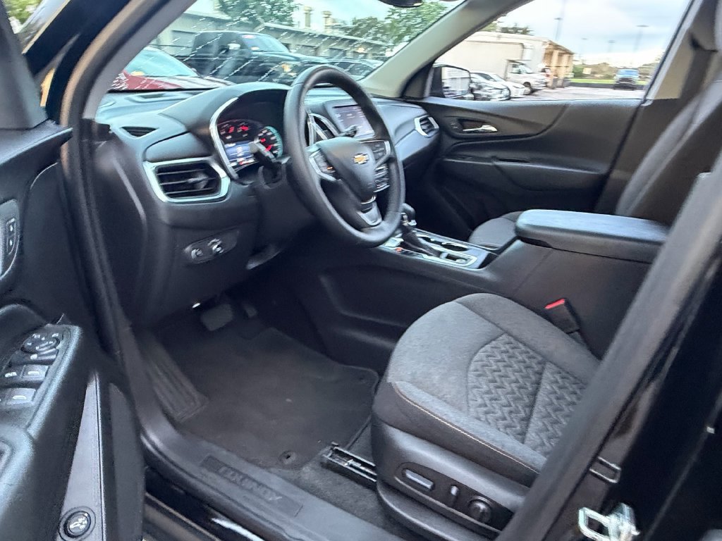 Used 2024 Chevrolet Equinox LT FWD image 11