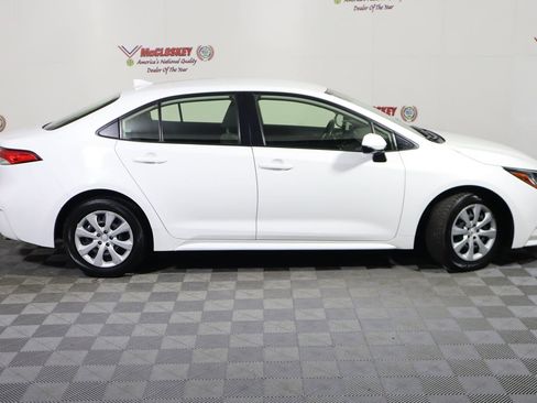 Used 2023 Toyota Corolla LE image 4
