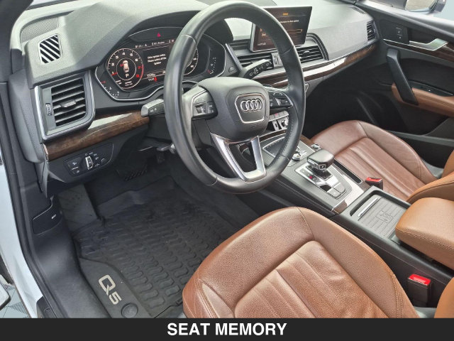 Used 2019 Audi Q5 2.0T Premium Plus w/ Premium Plus Package AWD/4WD image 16
