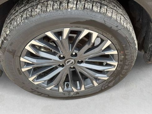 Used 2026 Nissan Rogue Platinum w/ Platinum Premium Package AWD/4WD image 10